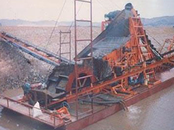 挖沙、選鐵、水洗一體