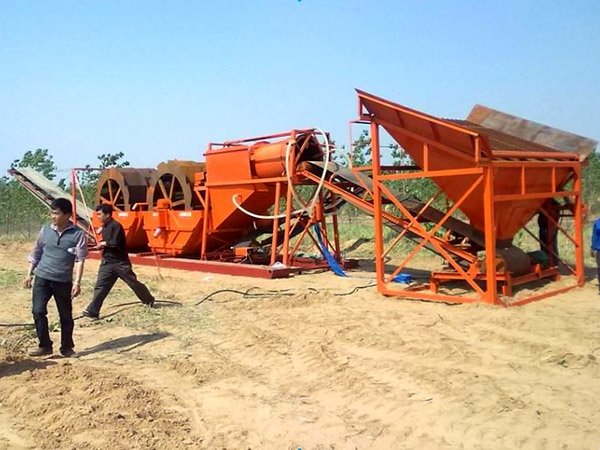 5e72bcd2aa879.jpg 海沙淡化設(shè)備.jpg