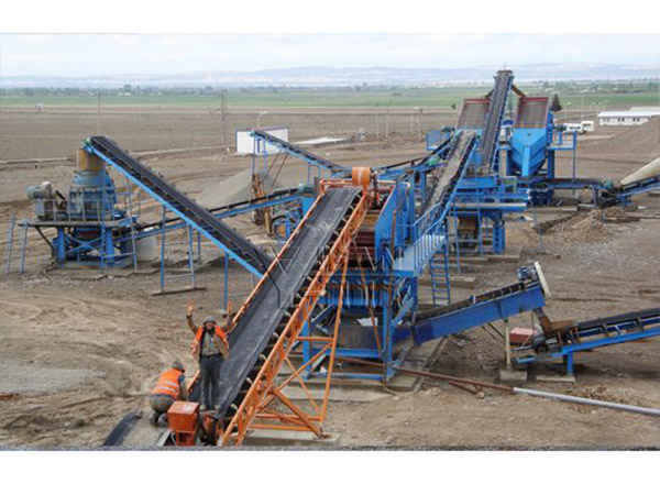 6103c9a8026fa.jpg 破碎水洗設(shè)備.jpg